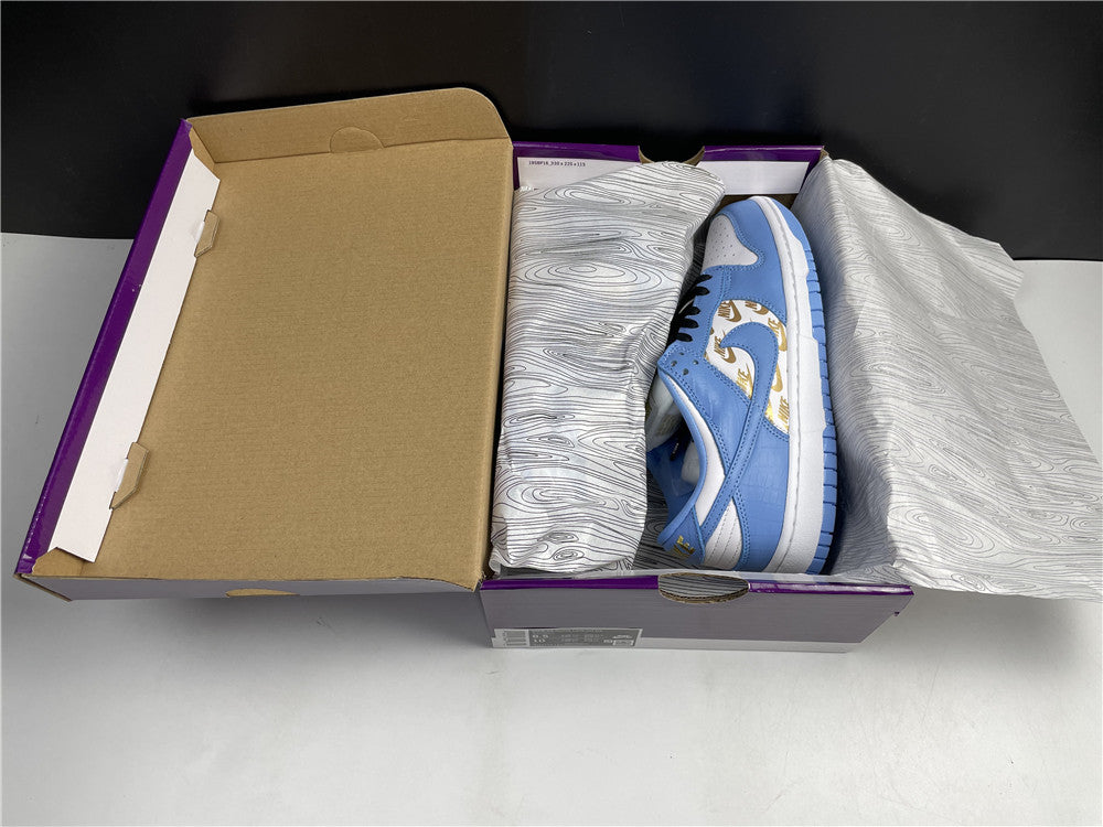 NIKE SB DUNK LOW "SUPREME STARS HYPER ROYAL"