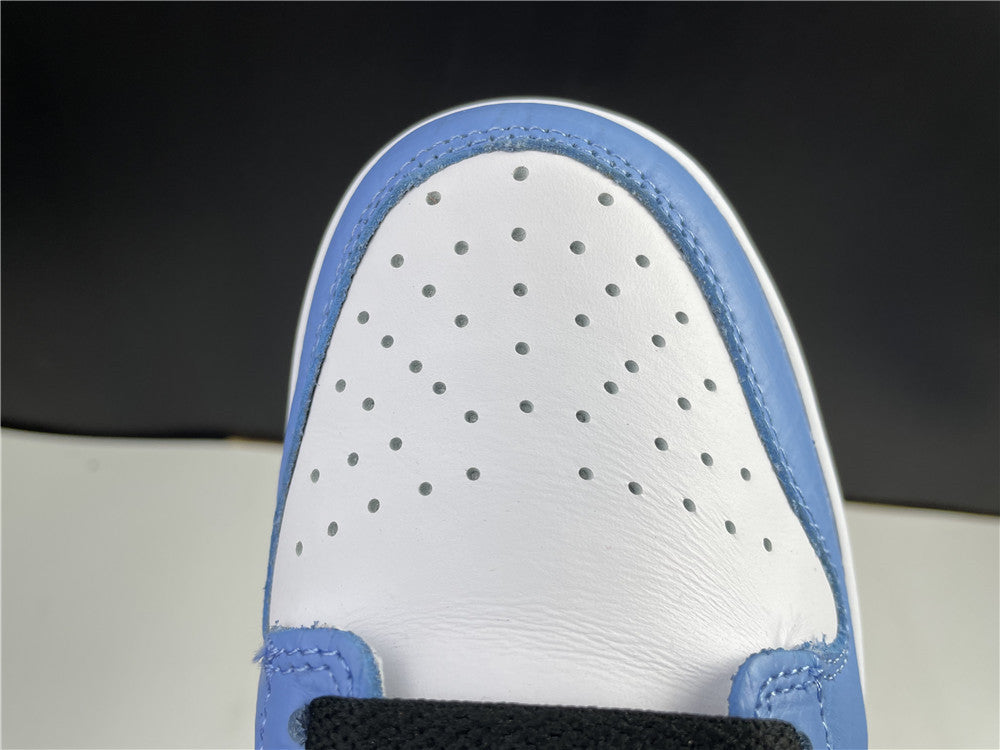NIKE SB DUNK LOW "SUPREME STARS HYPER ROYAL"