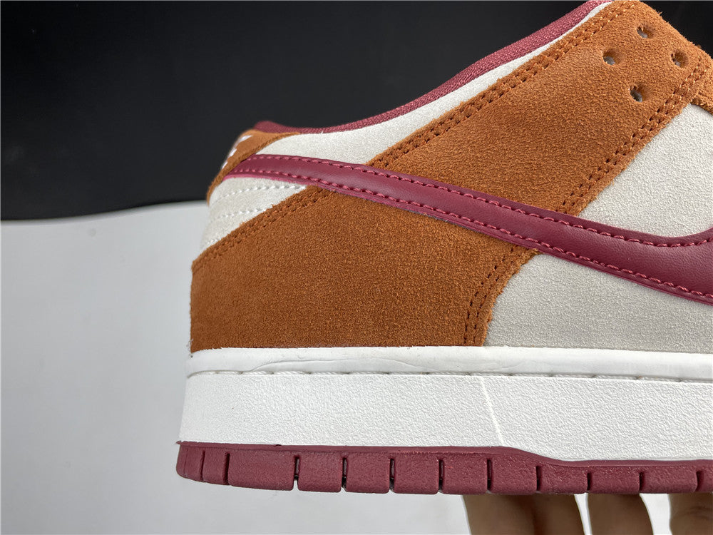NIKE SB DUNK LOW PRO "DARK RUSSET CEDAR"