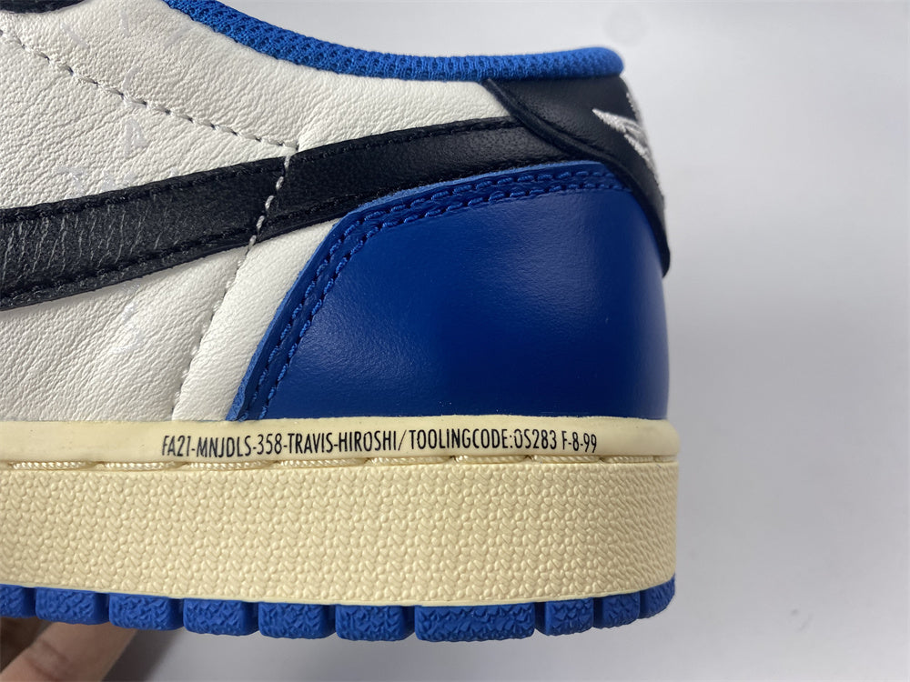 AIR JORDAN 1 LOW OG "TRAVIS SCOTT FRAGMENT"