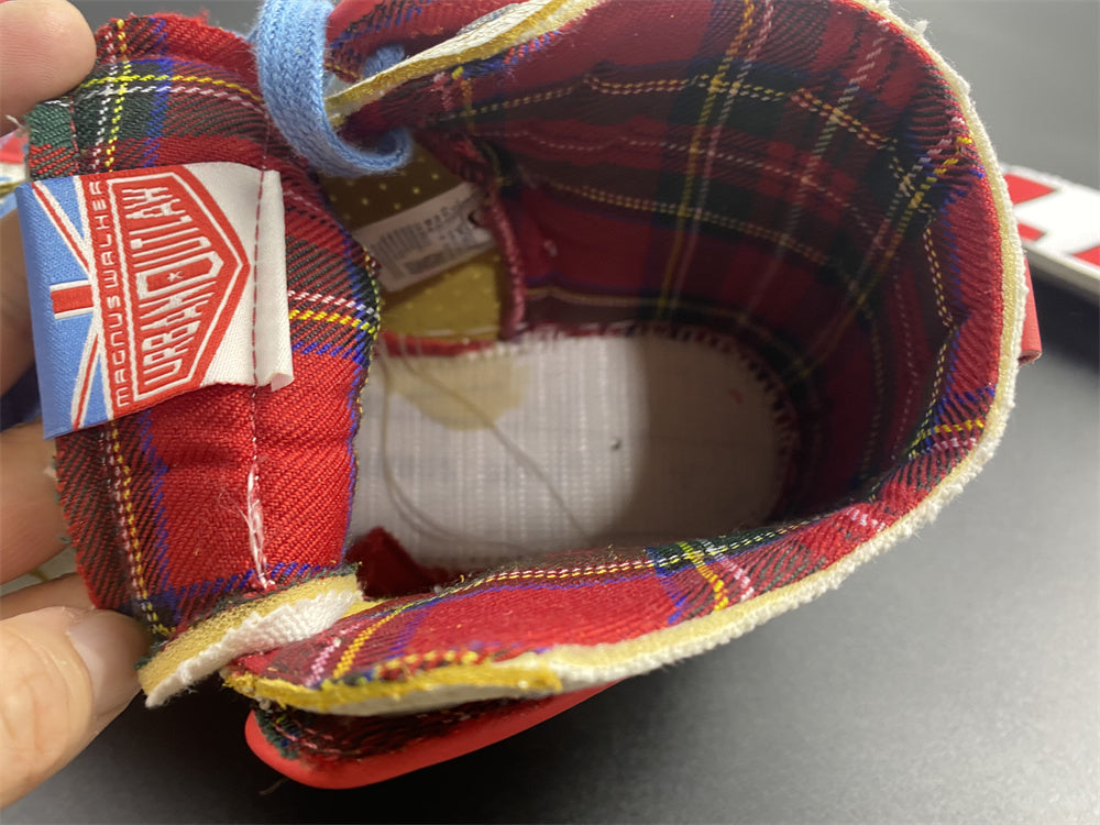 NIKE DUNK SB HIGH PRO ISHOD WAIR X MAGNUS WALKER