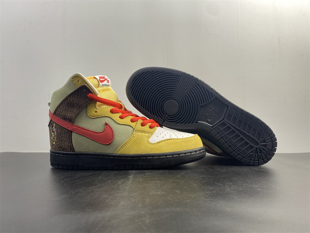 TRAVIS SCOTT X NIKE SB DUNK LOW TS