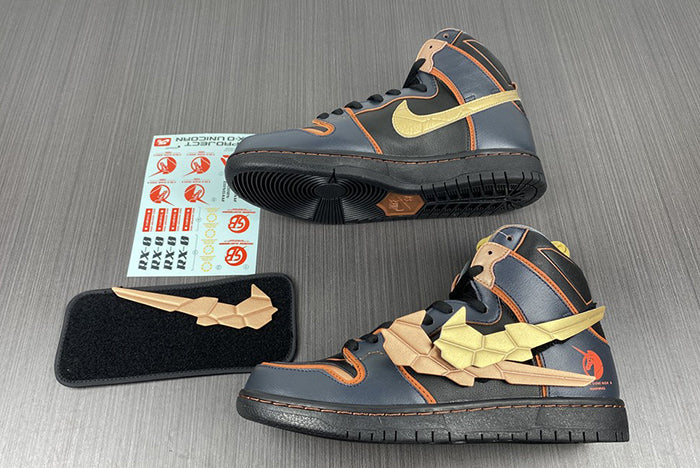 NIKE SB DUNK HIGH "RX-0 UNICORN GUNDAM 02 BANSHEE"