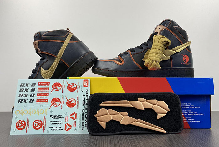 NIKE SB DUNK HIGH "RX-0 UNICORN GUNDAM 02 BANSHEE"