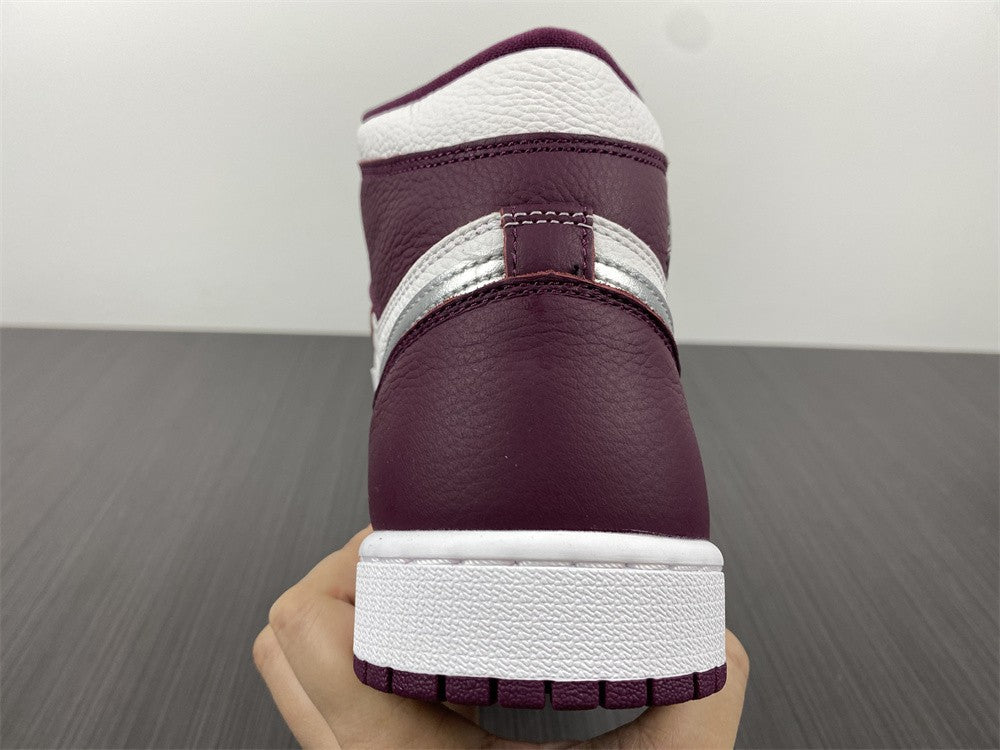AIR JORDAN 1 RETRO HIGH OG "BORDEAUX"