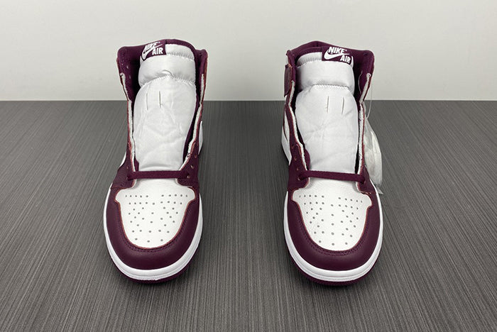 AIR JORDAN 1 RETRO HIGH OG "BORDEAUX"