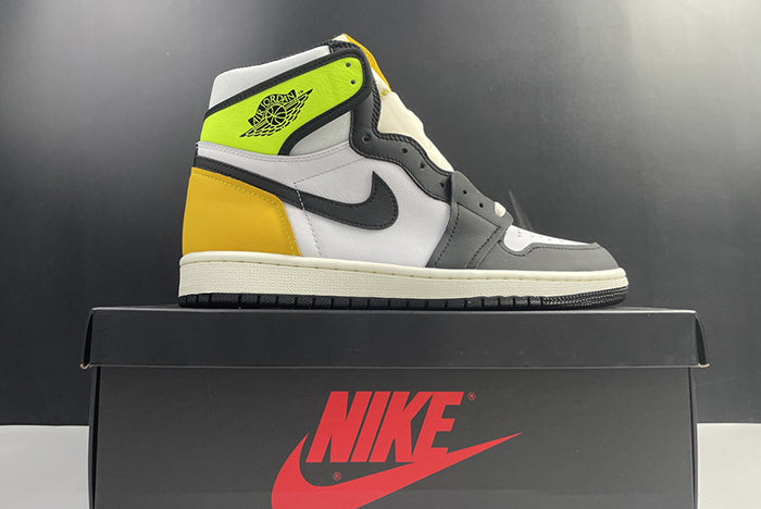 AIR JORDAN 1 HIGH OG “UNIVERSITY GOLD"