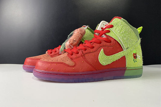 NIKE SB DUNK HIGH "STRAWBERRY COUGH"