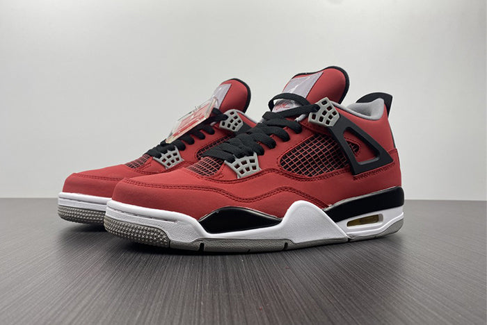 AIR JORDAN 4 RETRO "TORO BRAVO"