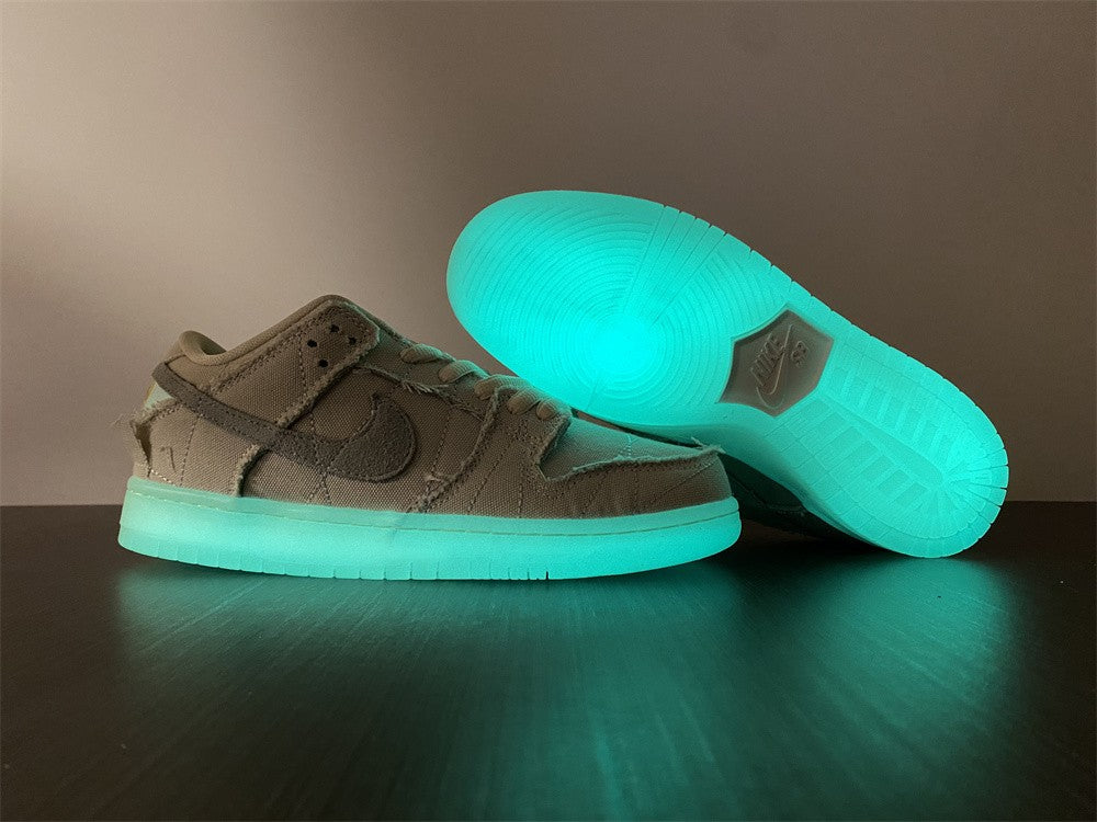 NIKE DUNK SB LOW “MUMMY”