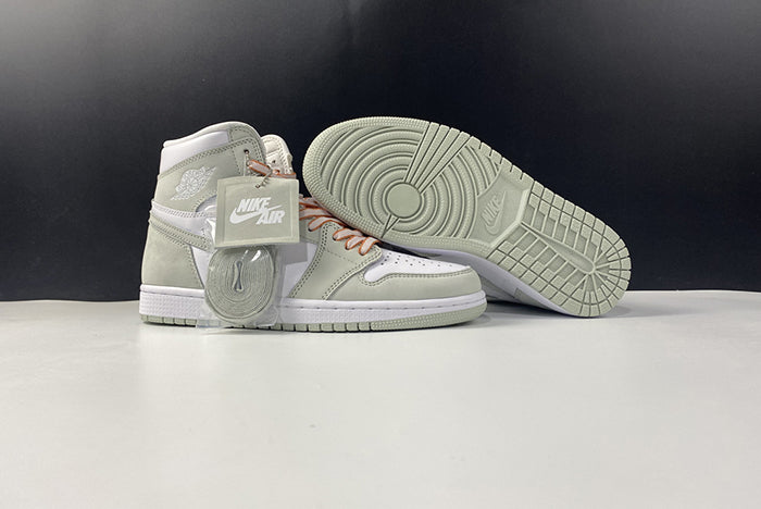 AIR JORDAN 1 RETRO HIGH OG "SEAFOAM"