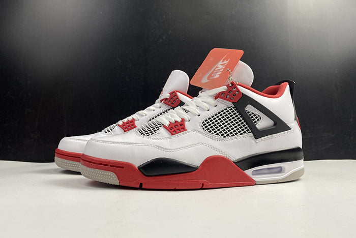 AIR JORDAN 4 “FIRE RED”
