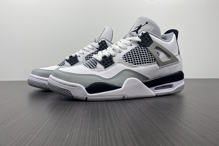 AIR JORDAN 4 RETRO "MILITARY BLACK"