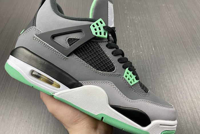 AIR JORDAN 4 RETRO "GREEN GLOW"