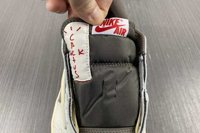 AIR JORDAN 1 LOW "TRAVIS SCOTT REVERSE MOCHA"