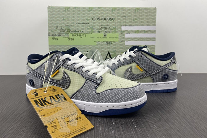 NIKE DUNK LOW UNION PASSPORT PACK PISTACHIO