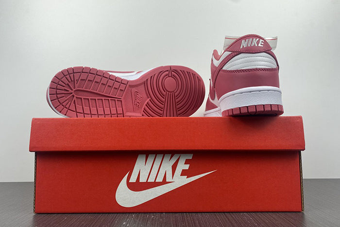NIKE DUNK LOW "ARCHEO PINK"
