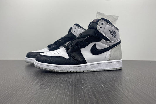 AIR JORDAN 1 RETRO HIGH OG "STAGE HAZE"