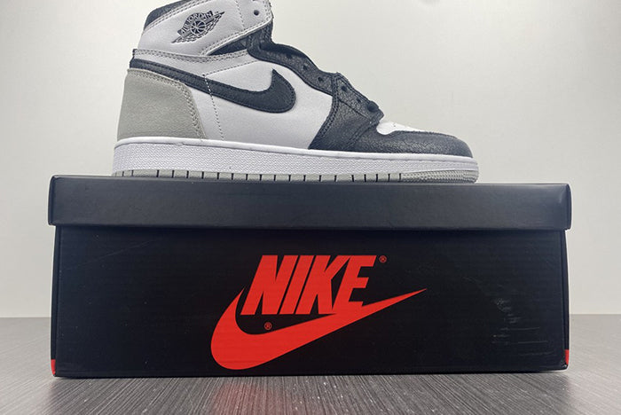 AIR JORDAN 1 RETRO HIGH OG "STAGE HAZE"