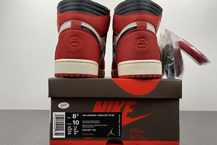 AIR JORDAN 1 RETRO HIGH "TRAVIS SCOTT CHICAGO"