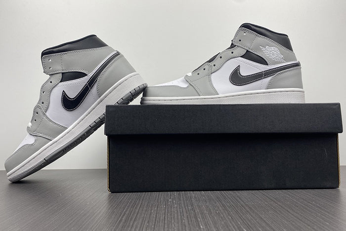 AIR JORDAN 1 MID “LIGHT SMOKE GREY”
