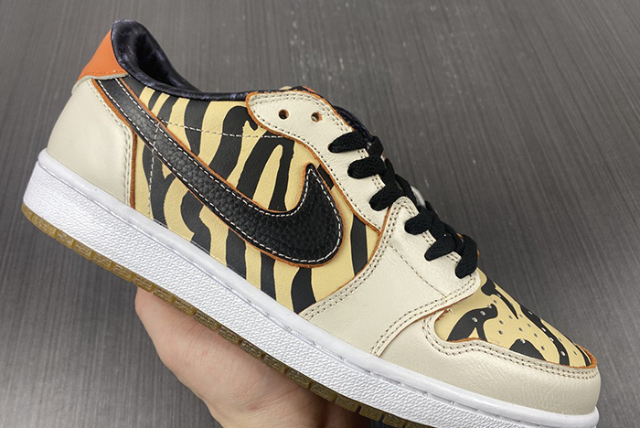 AIR JORDAN 1 LOW OG "YEAR OF THE TIGER"