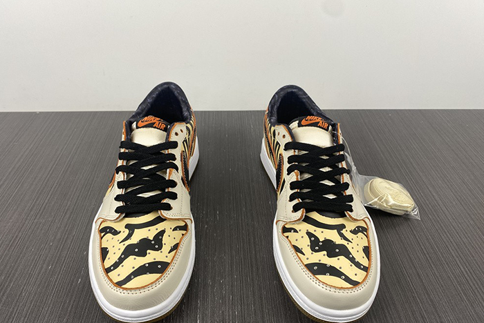 AIR JORDAN 1 LOW OG "YEAR OF THE TIGER"