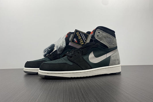 AIR JORDAN 1 RETRO "HIGH ELEMENT GORE-TEX BLACK PARTICLE GREY"