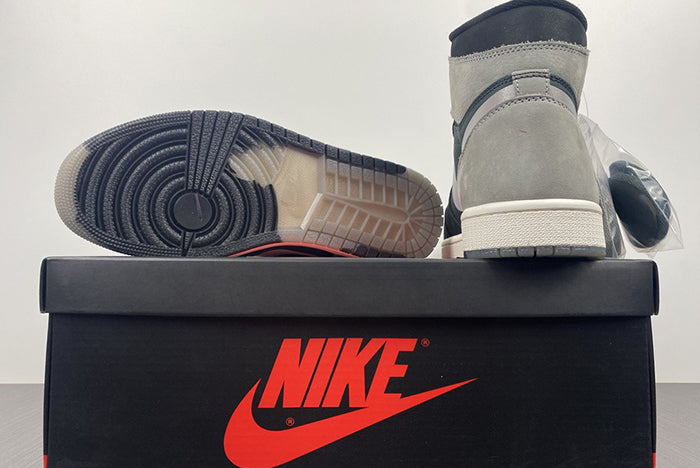 AIR JORDAN 1 RETRO "HIGH ELEMENT GORE-TEX BLACK PARTICLE GREY"