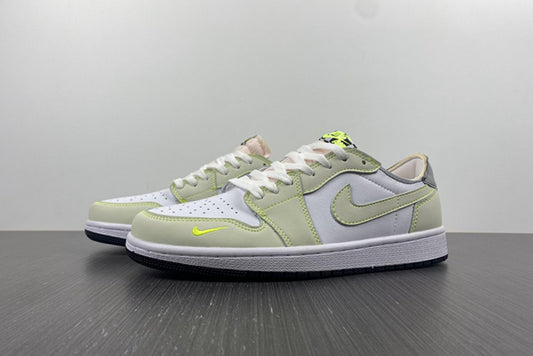 AIR JORDAN 1 RETRO LOW "WHITE GHOST GREEN BLACK"