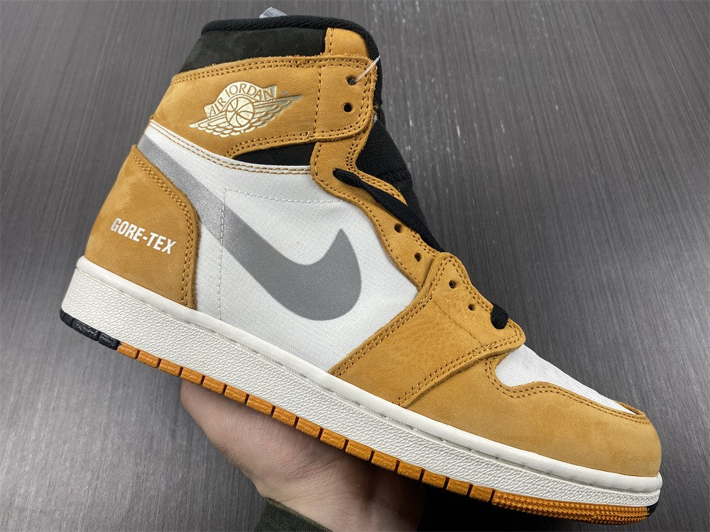 AIR JORDAN 1 HIGH "ELEMENT GORE-TEX LIGHT CURRY"