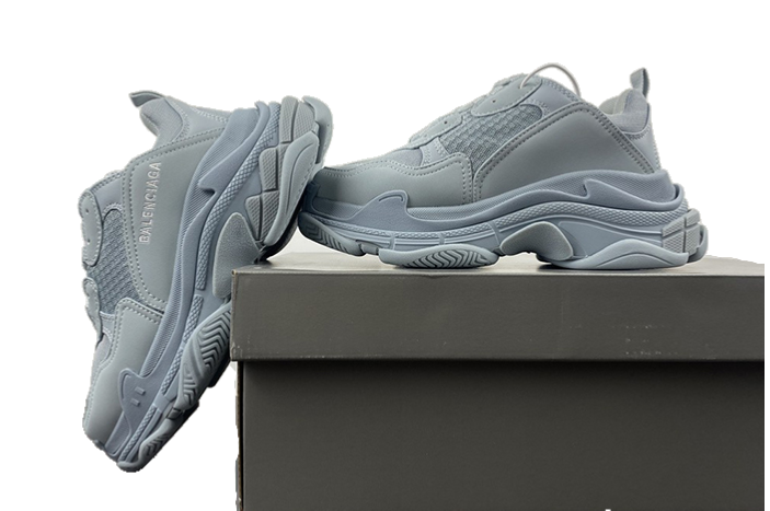 BALENCIAGA TRIPLE S
