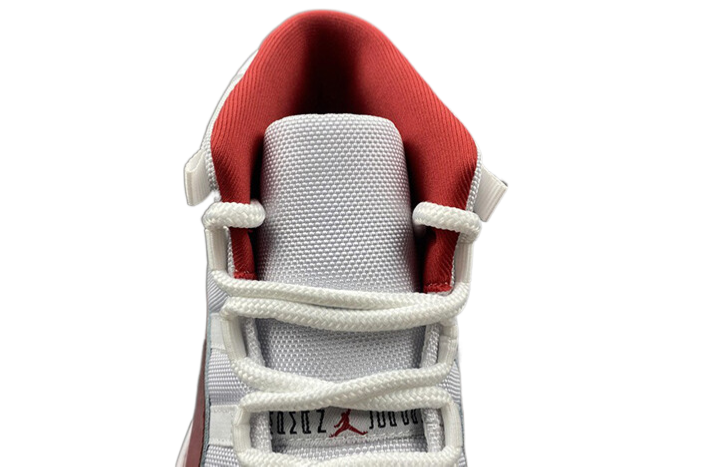 AIR JORDAN 11 "CHERRY"