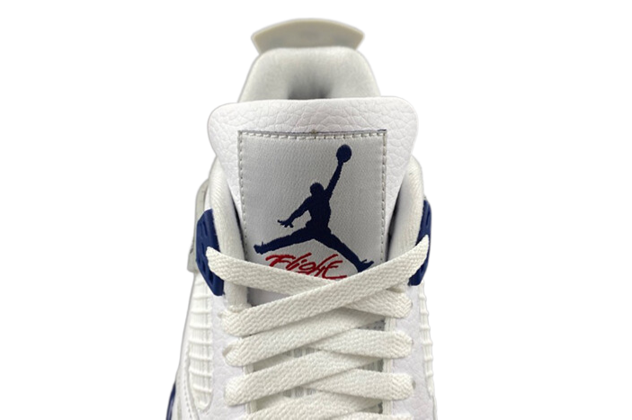 AIR JORDAN 4 RETRO "WHITE MIDNIGHT NAVY"