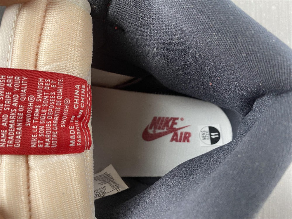 AIR JORDAN 1 HIGH OG "CHICAGO LOST & FOUND"