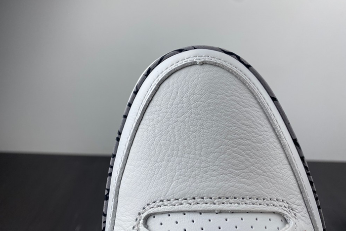 AIR JORDAN 3 RETRO "WHITE CEMENT REIMAGINED"