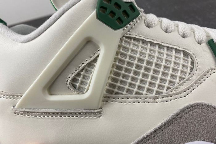 AIR JORDAN 4 RETRO SB "PINE GREEN"