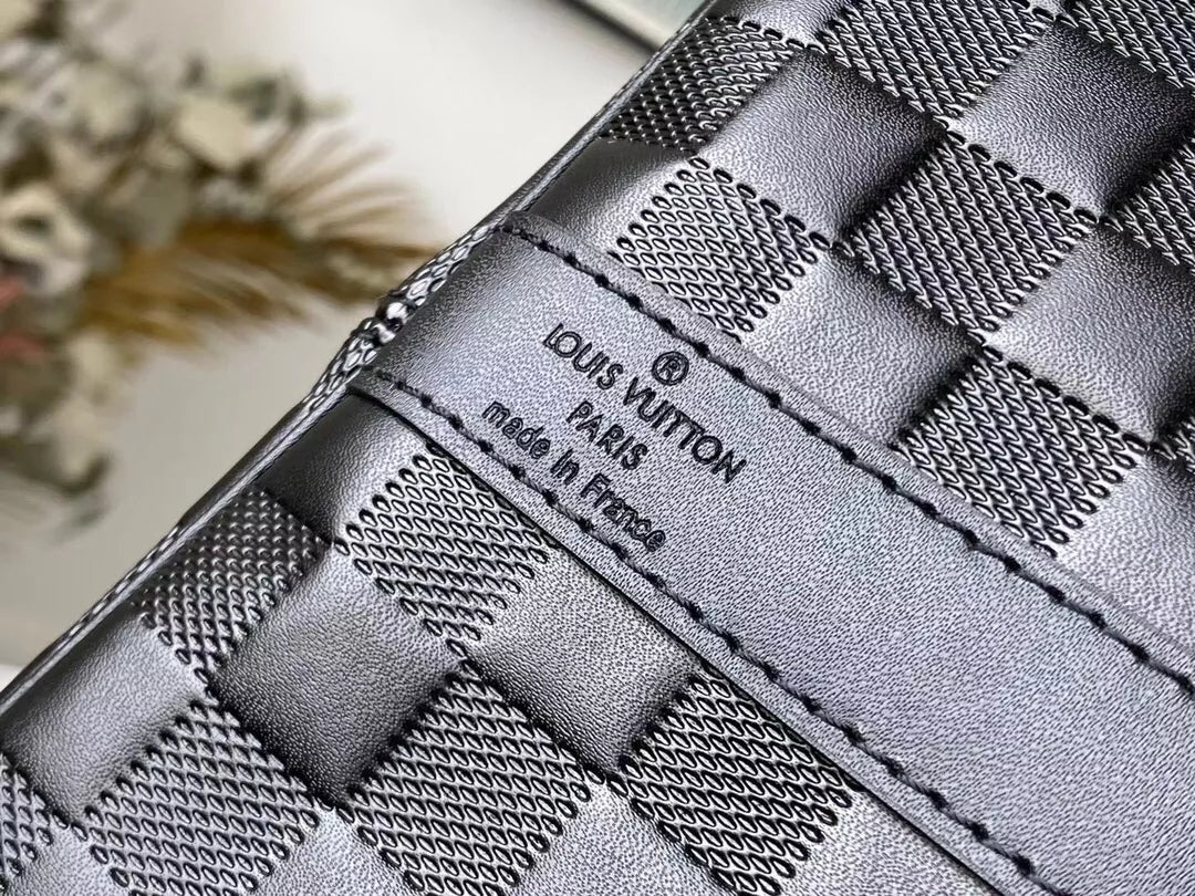 LOUIS VUITTON 45 X 27 X 20 CM HAND BAGS