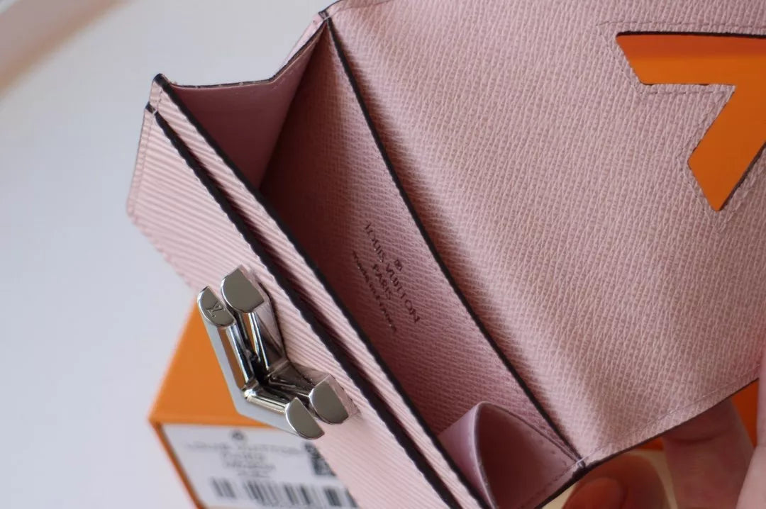 LOUIS VUITTON 10.5 x 7.0 x 3.0 CM MULTICARTES BAG