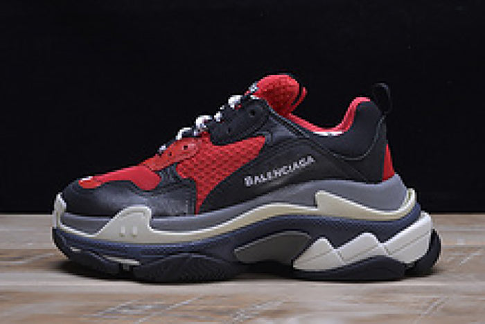 BALENCIAGA TRIPLE S SNEAKERS RED BLACK