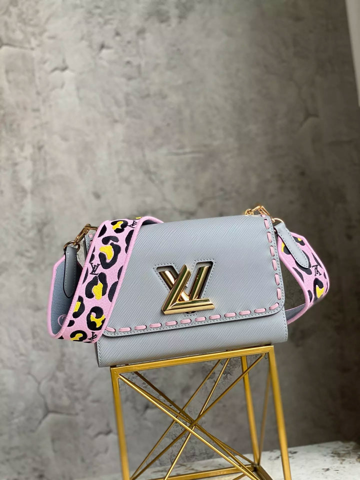 LOUIS VUITTON 19 X 15 X 9CM 23 X 17 X 9.5CM TWIST WILD AT HEART