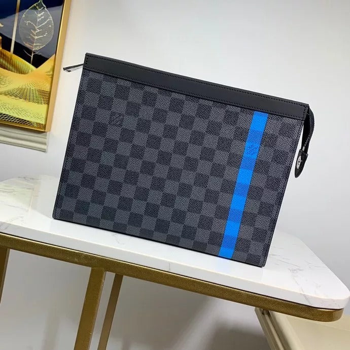 LOUIS VUITTON 27 X 21 X 5 CM POCHETTE VOYAGE HANDBAG