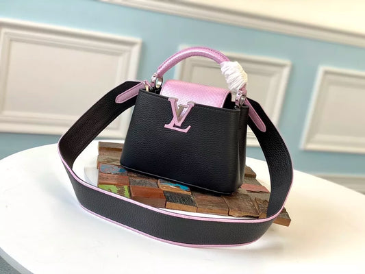 LOUIS VUITTON 21.0 X 14.0 X 8.0 CM CAPUCINES MINI BAG