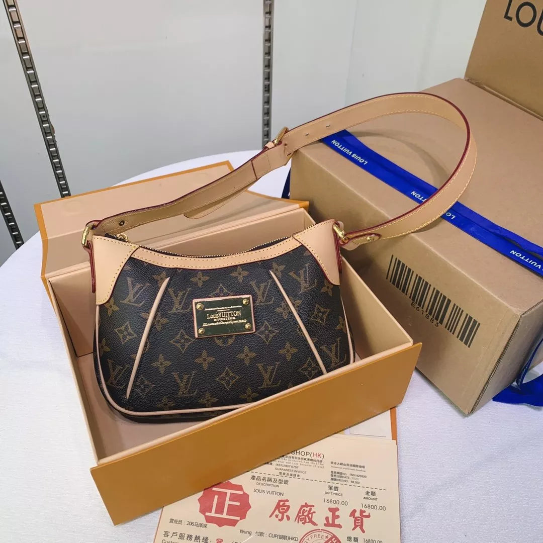 LOUIS VUITTON 40555 26*18*5CM  BAG