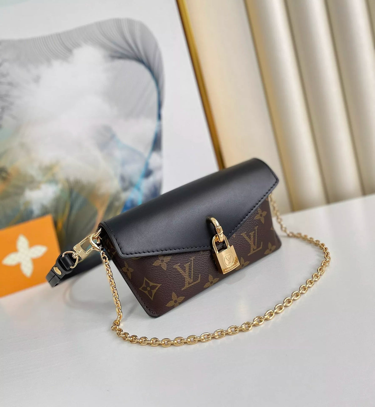 LOUIS VUITTON 19*11*3CM PADLOCK ON STRAP LOCK BAG