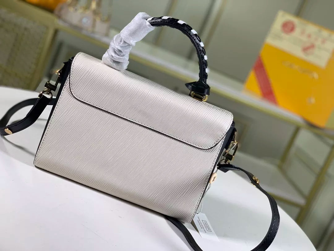 LOUIS VUITTON 23.0 x 17.0 x 9.5CM TWIST BAG
