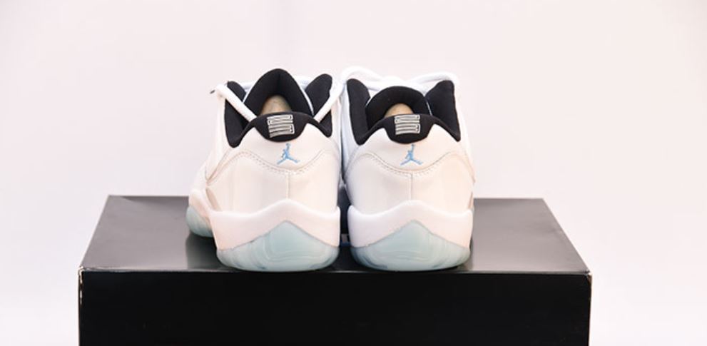 AIR JORDAN 11 LOW ”LEGEND BLUE“