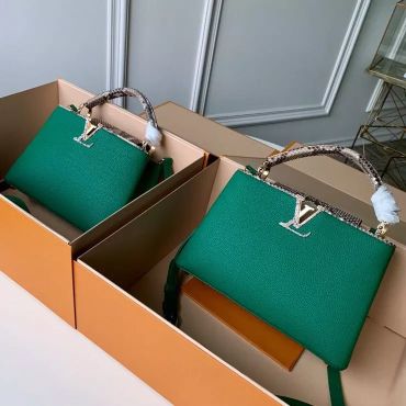 LOUIS VUITTON CAPUCINES BB BAG