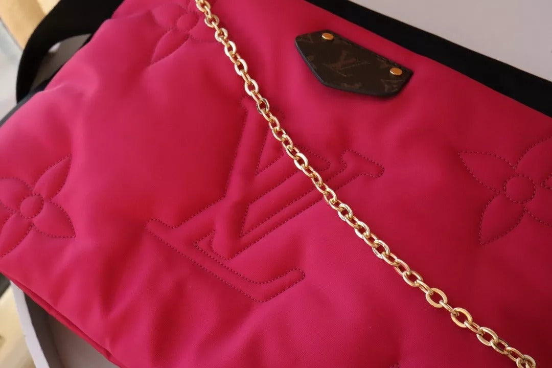 LOUIS VUITTON ROUND MAXI MULTI POCHETTE ACCESSOIRES HANDBAG