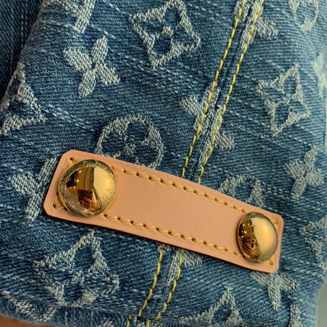 LOUIS VUITTON 30*10*19CM MEDIEVAL, DENIM